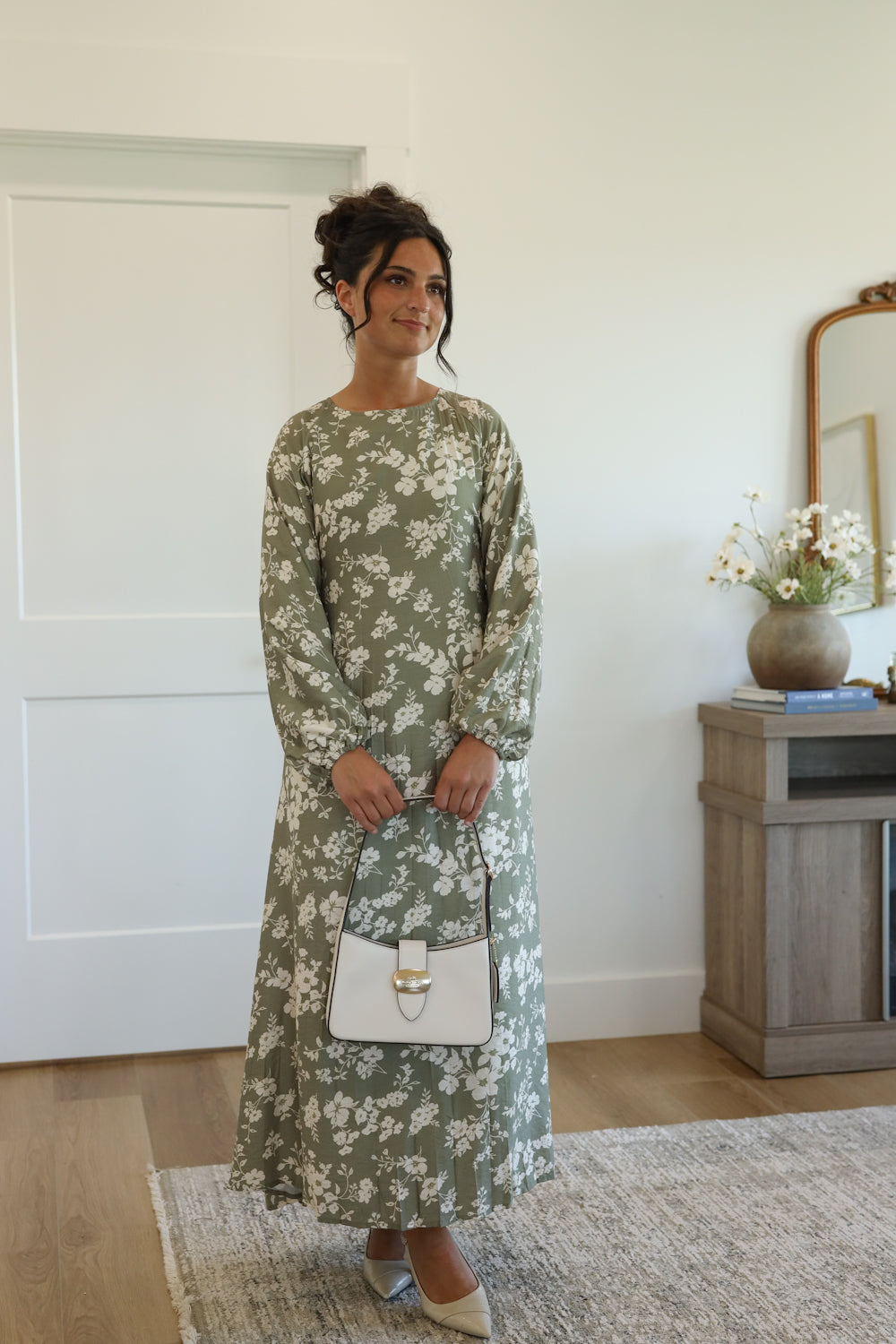 sage green floral print dress Giovanna A structured clutch bag